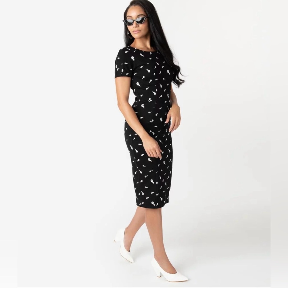 Unique vintage ghost wiggle dress size medium